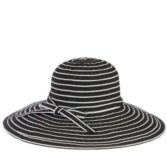 Braided large brim hat with bow​ - Picture 1 of 9
